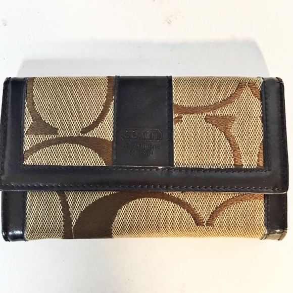 Coach Handbags - Coach Wallet